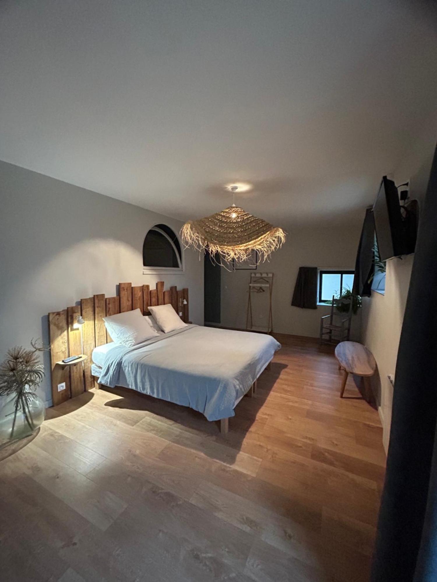 Chambres D'Hotes De La Pilatiere Persac Zewnętrze zdjęcie