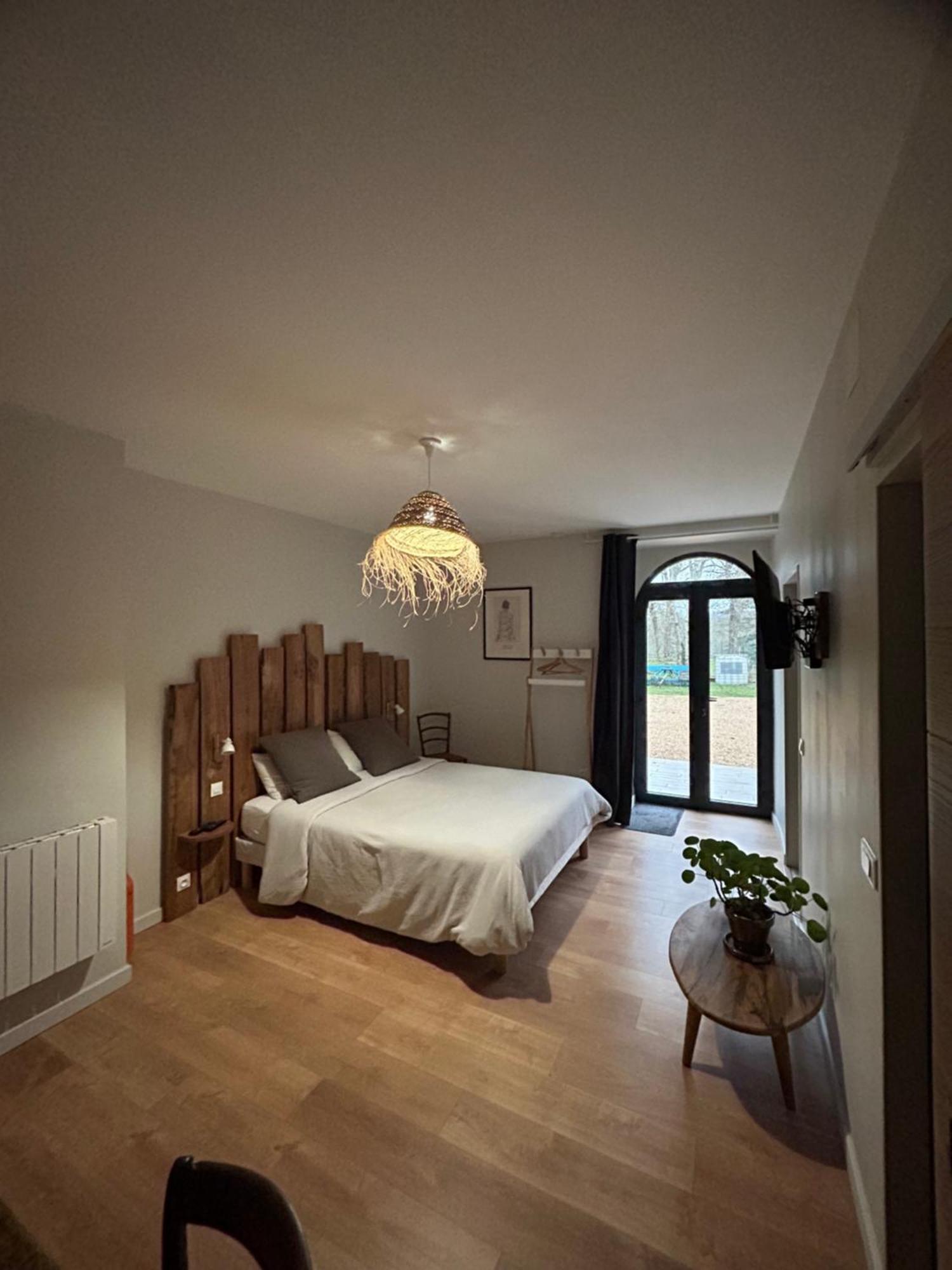Chambres D'Hotes De La Pilatiere Persac Zewnętrze zdjęcie